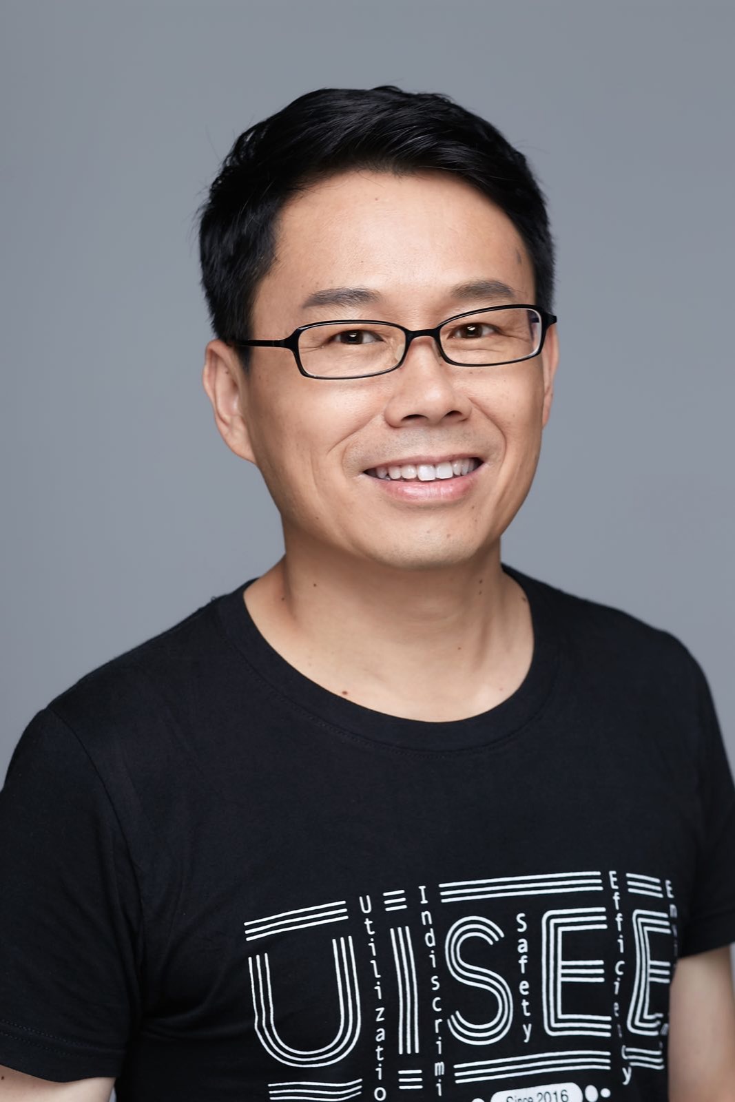 bo_huang.jpeg bo_huang.jpeg